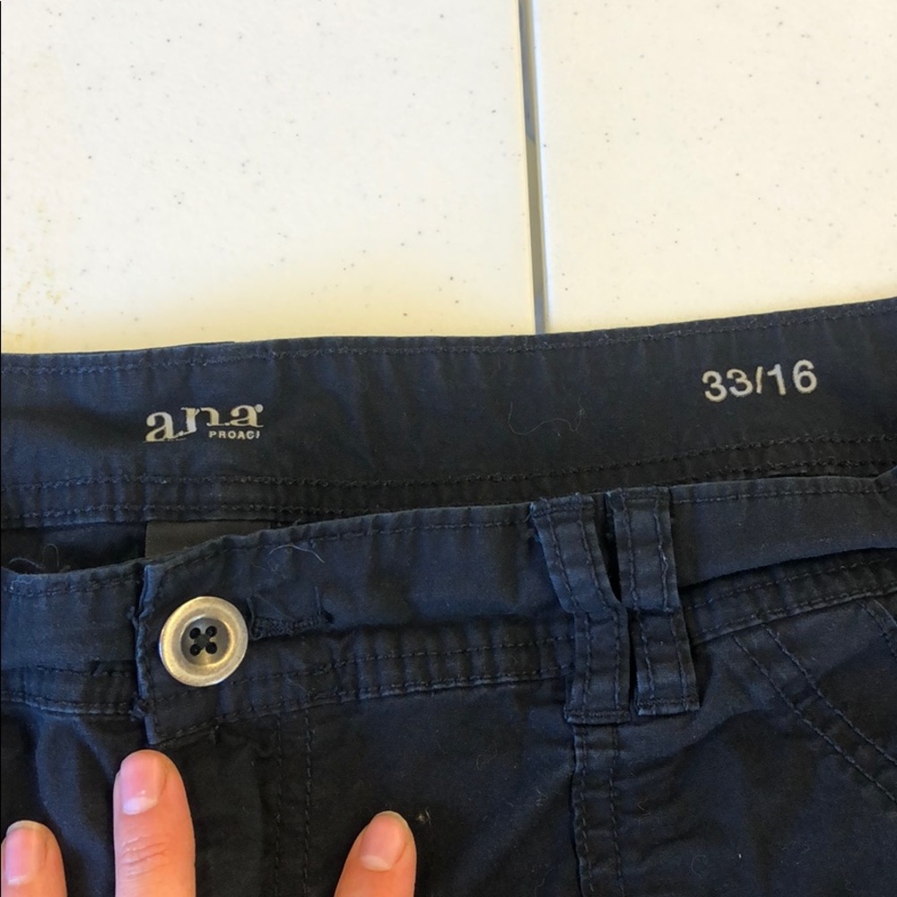 Shorts. - Picture 2 of 2